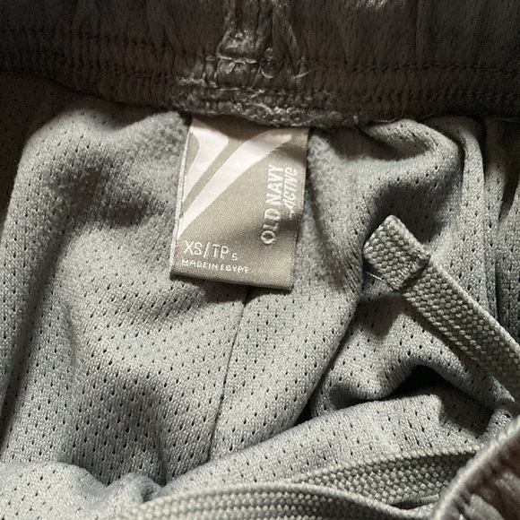 Old Navy Active boys shorts - Picture 6 of 6